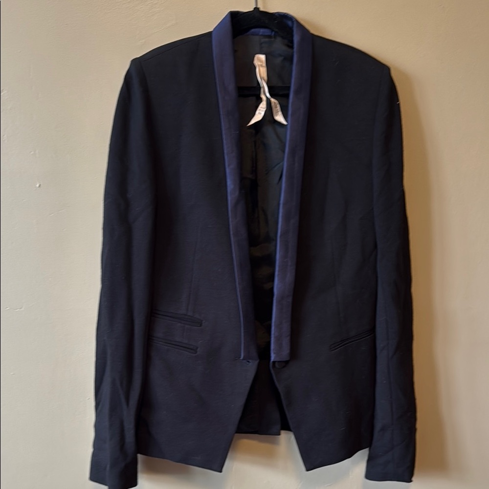 Bailey 44 Tuxedo Blazer with Silk Navy Trim